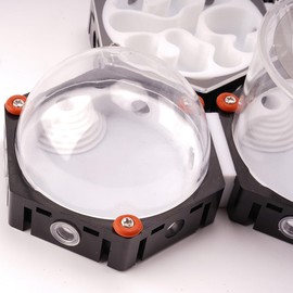 Modular Hexagonal Ant Habitat – 11-Piece Set, Interconnectable for Customizable Colony Size, with Integrated Moisture Stabilization, Red Acrylic Cover for Enhanced Observation