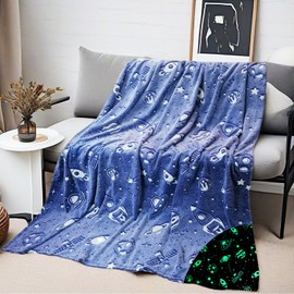 Cuddly Blanket for Children, Luminous in the Dark Cuddly Blanket Gifts Boys Children, Super Soft and Warm Blanket (Grey, 150 x 200 cm)