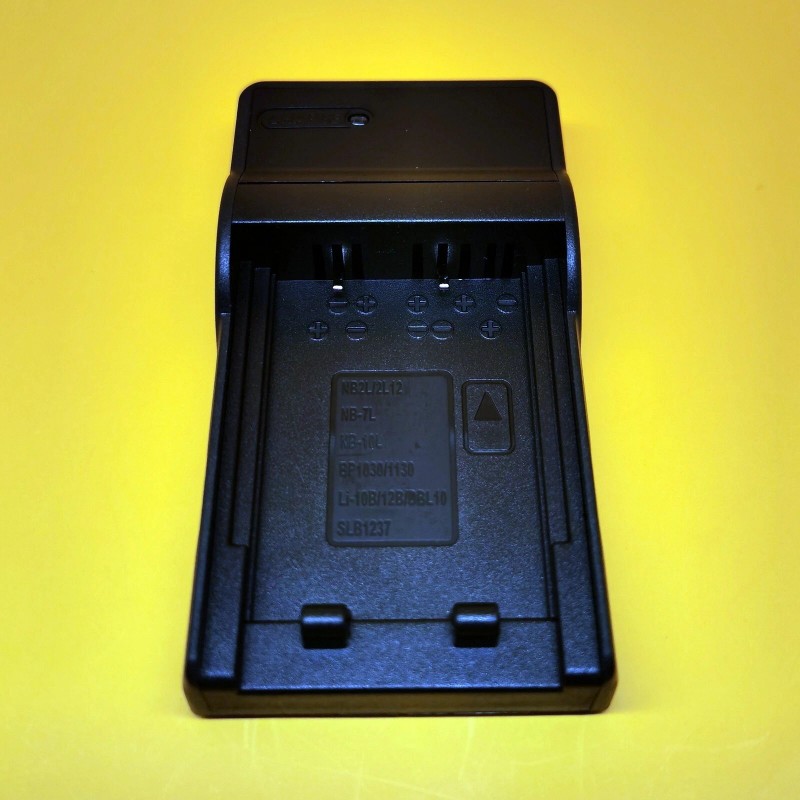 For Sanyo USB Battery Charger For Sanyo Xacti VPC-CA100 VPC-CA102