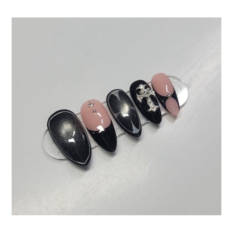 Black Punch - Short Almond / Black Punch - 숏아몬드