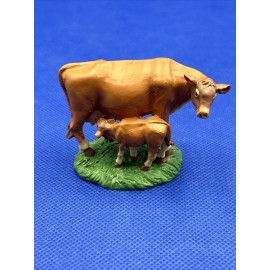 Midwest Cannon Falls Miniature Cow With Nursing Baby
