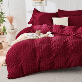 HYMOKEGE Burgundy Duvet Cover Queen Size, Ultra Soft 3-Piece Seersucker Duvet Cover Set with Zipper Closure, Soft Brushed Microfiber Bedding Set with 8 Corner Ties (90"x90", 2 Pillowshams)