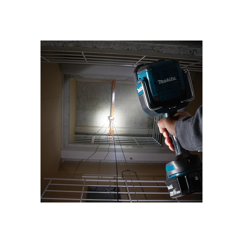 Makita DML812 18V LXT® Lithium-Ion Cordless L.E.D. Flashlight/Spotlight, Light Only