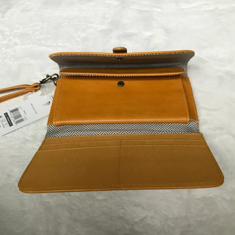 Time & Tru Women's Yellow Isabella Wristlet Smartphone Wallet 7.75"