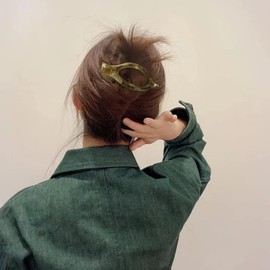 ATODEN Flat Claw Clips Hair Barrettes for Women Alligator Hair Clips 3Pcs Hair Claw Clips for Thin Hair Duck Billed Hair Clips Medium Hair Clips for Styling Hair Clamps Jaw Clips