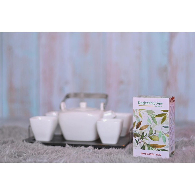 Darjeeling Dew Muscatel Tea by Vaanaj, Premium Loose Leaf Black