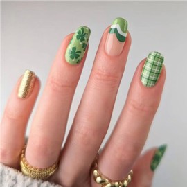St Patricks Day Square Press on Nails Short Fake Nails with Shamrock Designs French Glue on Nails St. Patrick's Day Gold Glitter Four Leaf Clover False Nails Irish Acrylic Nails Kit for Women 24Pcs