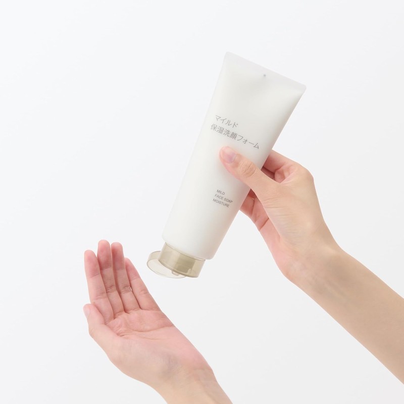 MUJI Mild Moisturizing Facial Foam Cleanser 220g – Large Capacity