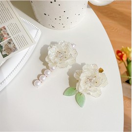 E EMZHOLE 2 Pack Pearl Hair Clips Elegant Pearl Bobby Pins, French Camellia Hair Pins Barrette for Women Girls, Handmade Fashion Pearl Hair Accessories Hair Clips for Party Wedding Daily