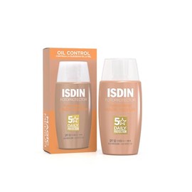 ISDIN Fotoprotector Fusion Water COLOR SPF 50, Protector Solar Facial de fase acuosa con color para uso diario, Cobertura natural, 50ml
