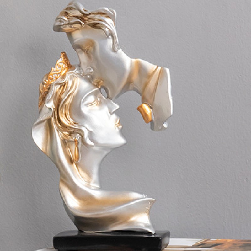 Couples Kiss Sculpture Exquisite Decorative Resin Kissing Lover Figurine Home
