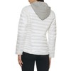 GUESS Women's Lightweight Puffer Jacket, Quilted White, Large