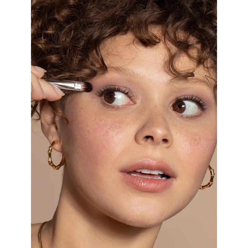 ILIA - Shadow Brush Non-Toxic, Vegan, Cruelty-Free, Clean Makeup
