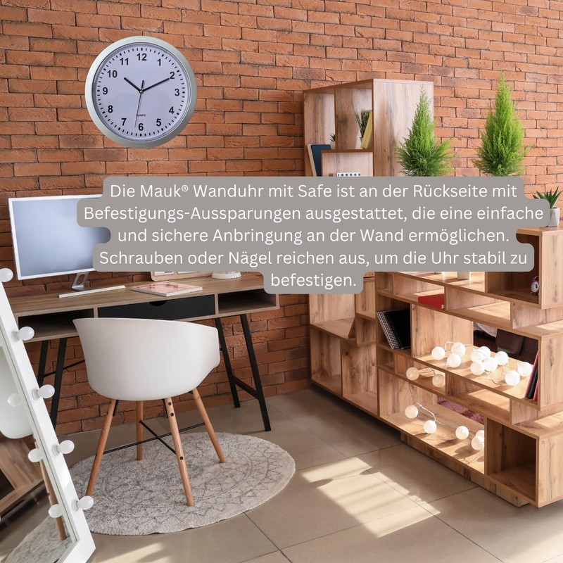 Mauk 1119 Wall Clock with Safe