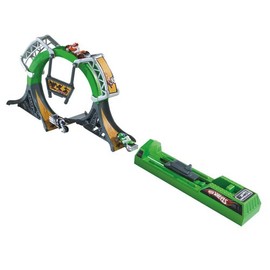 Hot Wheels Micro Madnetics Spin Cycle Stunt Set