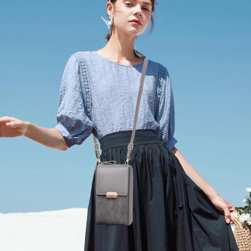 Leather Crossbody Phone Bag Small Designer Purse with Adjustable Strap