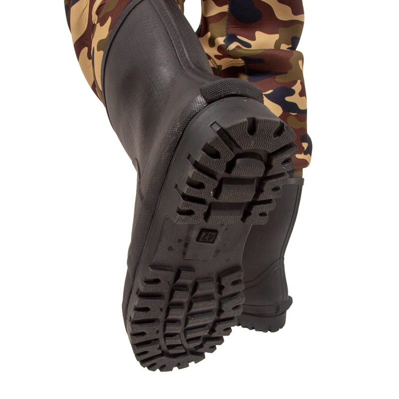 Ultimate Camo Neoprene Chest Waders 44 | Waders