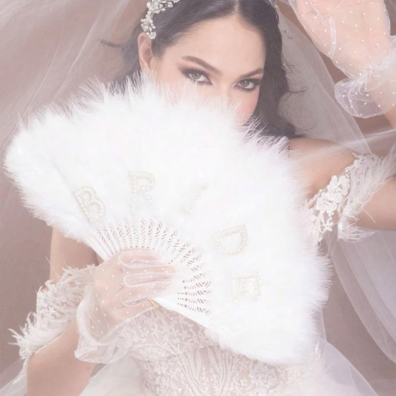 TRIXES Bride Handheld Feather Fan - Bride To Be Gift