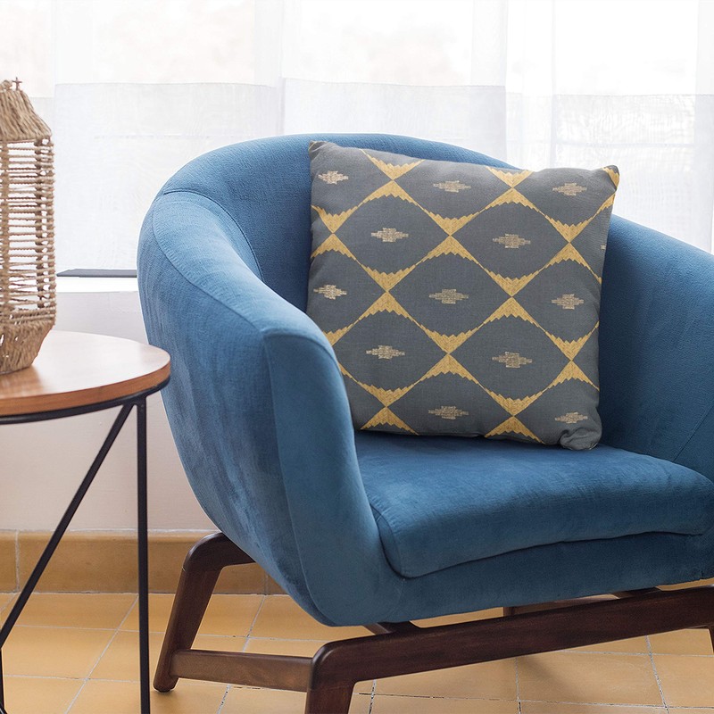 Plutus Brands Blue Plutus Cube Diamond Luxury Throw Pillow 18