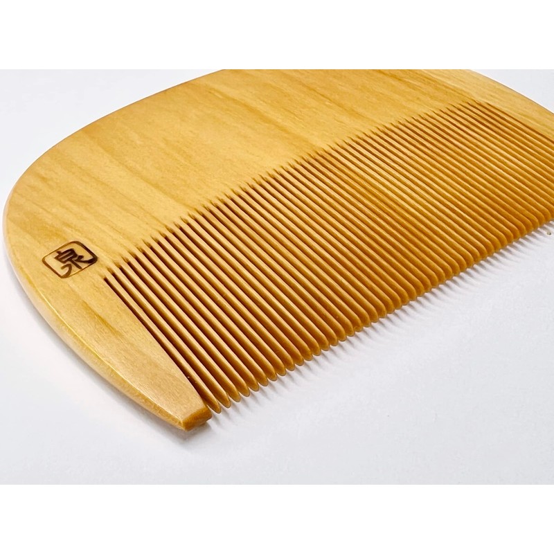 Full Boxwood Comb with Flower Pattern and Case - Japanese