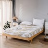 Fitted Sheet 160 x 200 cm - Gold Leaves Pattern