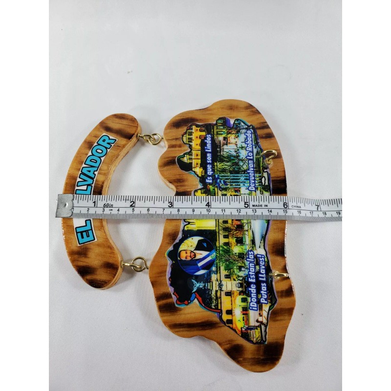 El Salvador Wooden Map Key Holder, Colgadero de llaves De