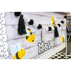 Teacher Created Resources Buzzing Bees Accents (TCR6907)