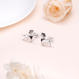 Flyow Dachshund Stud Earrings 925 Sterling Silver Cute Animal Puppy Dog Earrings Hypoallergenic Dachshund Jewellery Gifts for Women Dog Lovers, Sterling Silver, No Gemstone