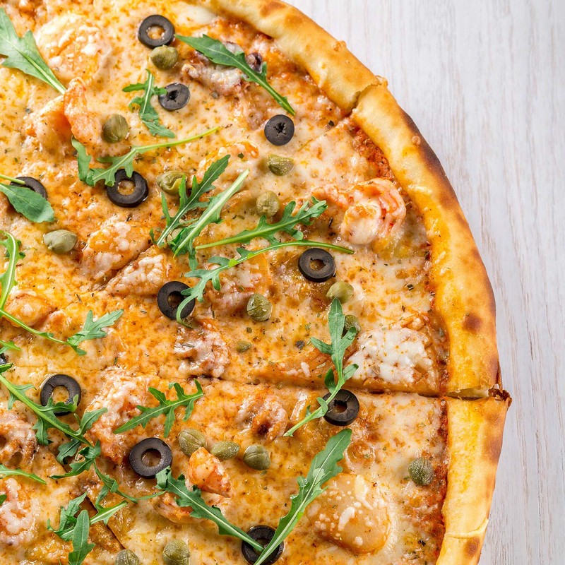 KitchenCraft Perforated Pizza Pan / Crisper, Carbon Steel, 33 cm