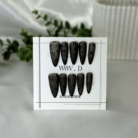 Ink-colored onyx leopard ㅣ What are we doing with our nails? Handmade nail tips - medium coffin / 먹빛 오닉스 레오파드 ㅣ 우리네일뭐해 수제 네일팁 - 미디엄 코핀