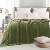 GINAMUSE Chunky Knit Blanket Super Soft Cable Fluffy Microfiber Cozy