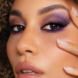 Farmasi Oasis Collection Paleta Sombras Ojos - 9 Tonos Alta Pigmentación, Mates y Brillantes, Textura Sedosa, Larga Duración (Elige tu Estilo) (Violet