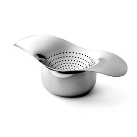 Robert Welch Drift Tea Strainer and Bowl