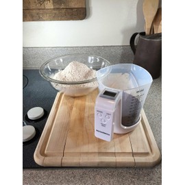 Digital Kitchen Scale and Measuring Cup