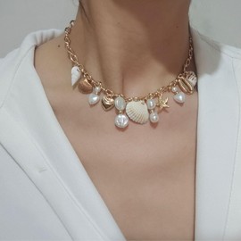 Gold Charm Necklace for Women Starfish Shell Conch Pearl Daisy Necklace Bow Butterfly Strawberry Red Heart Poker Charm for Women Beach Jewelry (Baroque pearl heart charm)