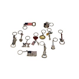 Paquete de 12 llaveros de metal NYC Silver Souvenir Collection New York a granel incluye 5 abrebotellas, Imperio State, Freedom Tower, Statue of Liberty USA Flag, NY Cab, Apple y más, Rojo y azul, Mini