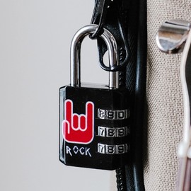 Master Lock 1509EURDROCK Rock Combination Lock 6.2 x 3.2 x 1.4 cm Black and Red