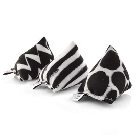 CanadianCat Company Set of 3 Mini Pyramids Black / White Cuddly Cushion with Catnip for Cats