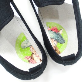 Put it on your shoes and wear it on the left and right side! / DeerCars Non-Iron, Waterproof Laminated Picture Matching Stickers - Peter Rabbit (TM) 1301-E4D-010