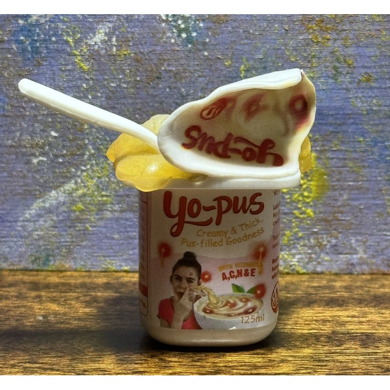 ZURU MEGA GROSS Minis YO-PUS Creamy & Thick pus-filled goodness