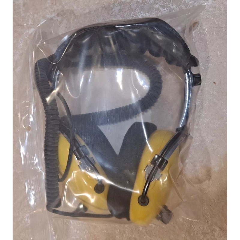 Racing Electronics Lot Of 10 FV-68 Racing Headsets RE Electronics