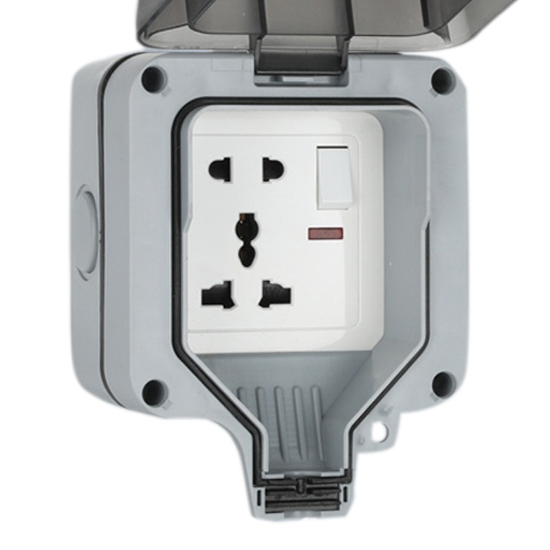 Outdoor Waterproof Socket IP66 Corrosion Resistance Anti Splashing Wall Mounted