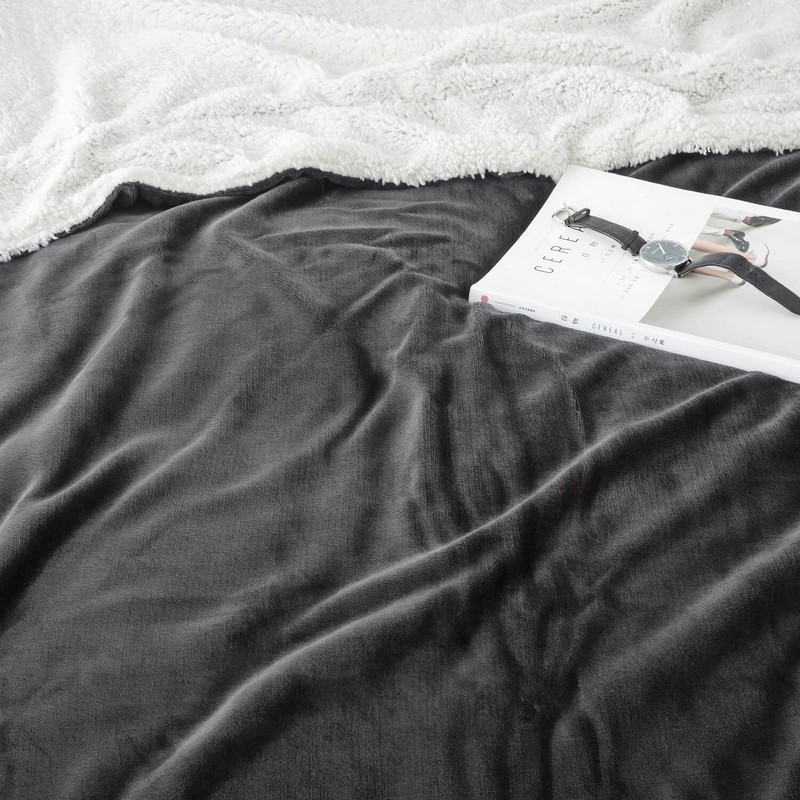 MOONLIGHT20015 Sherpa Fleece Throw Blanket - Fluffy & Soft Grey