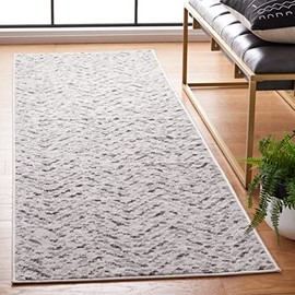 SAFAVIEH Adirondack Collection Runner Rug - 2'6" x 18', Ivory & Charcoal, Chevron Design, Non-Shedding & Easy Care, Ideal for High Traffic Areas in Living Room, Bedroom (ADR104N)