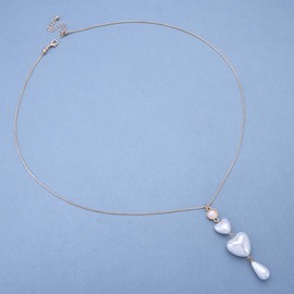 Wendalern Heart Lariat Y Neckalce Pearl Heart Shaped Y-Pendant Necklace Imitation Baroque Pearls Drop Lariat Necklace Long Snake Chain Sweater Necklace Statement Jewelry for Women