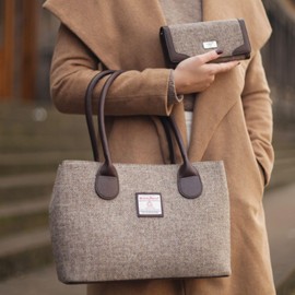 Harris Tweed Women's Handbag - Genuine Scottish Wool, Large Zip Pocket - Multiple Tartan Designs - Stylish & Durable Scottish Heritage Accessory - Gift for Ladies. (Multi Colour Tartan)