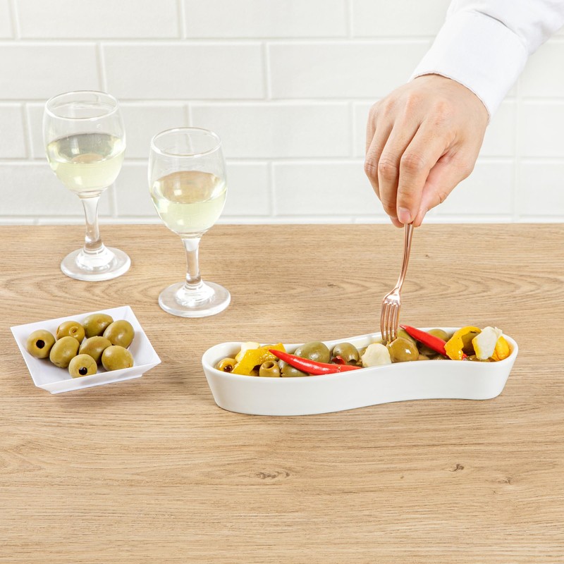 Restaurantware Swerve 6 Ounce Olive Plate 1 Curved Olive Tray