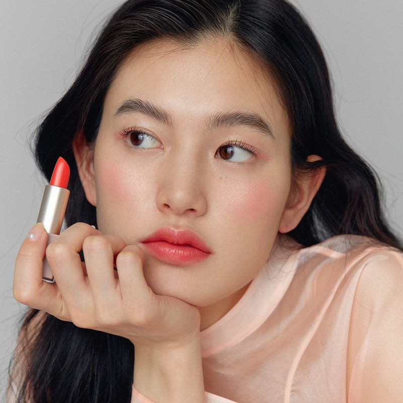 hince True Dimension Glow Cheek Powder