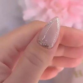 24Pcs Valentines Day Nails White Heart Press on Nails Medium Almond Fake Nails with Glitter French Tip Design Glue on Nails Stiletto Shape Acrylic False Nails for Women Wedding Manicure Art