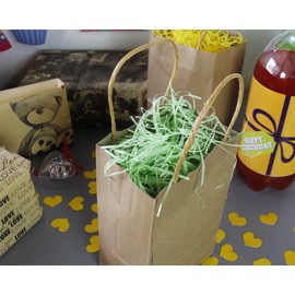 Juvale Green Paper Shred for Easter Gift Baskets, Faux Grass Filler Paper (Green, 14 oz)